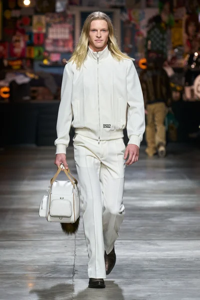 Look 36